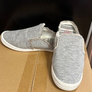 Jellypop Light Gray Slip-On Sneakers